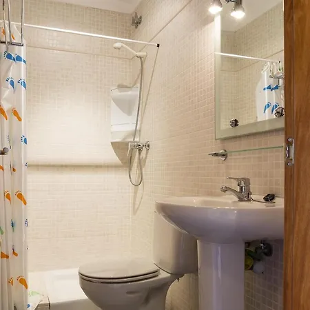 Casa Con Piscina, Cerca Playas D'empuries, 300m, 6 Personas - Es-325-39 *
