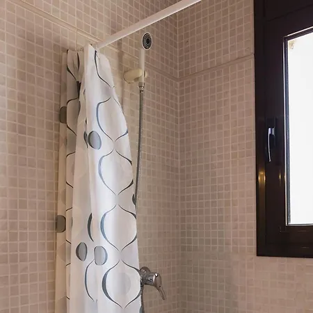 Holiday home Casa Con Piscina, Cerca Playas D'empuries, 300m, 6 Personas - Es-325-39